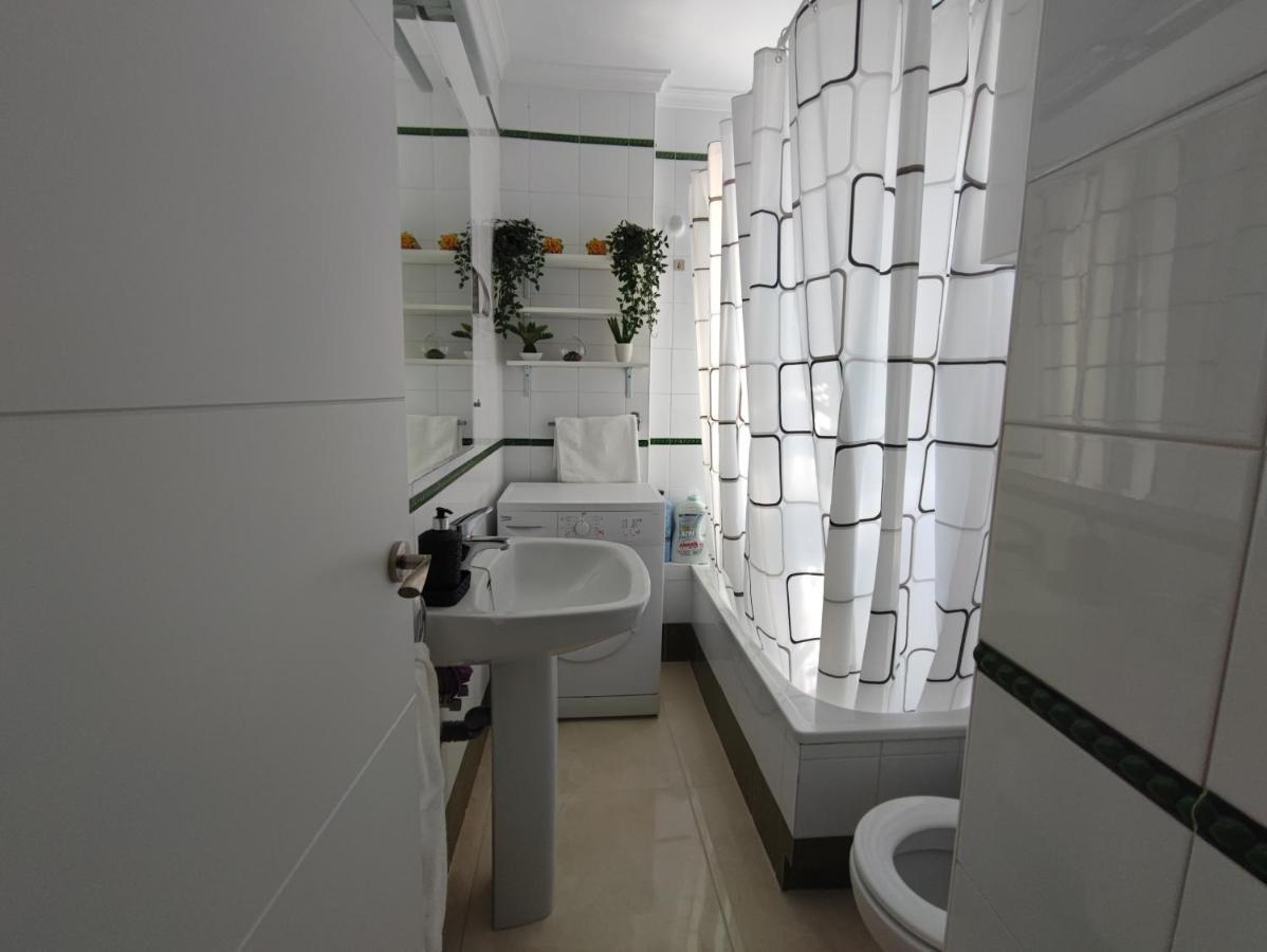 Hercules Paradise 531 Apartamento Con Vistas Al Mar Mediterraneo En Benalmadena A Pasos Del Centro Y Su Vibrante Zona Comercial Disfruta De Una Experiencia Unica En La Costa Del Sol Malaga Andalucia Well-Connected To The Airport Benalmádena Exterior foto